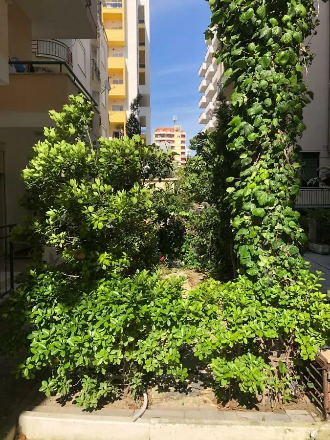 Apartment Jess Beach House Durres
